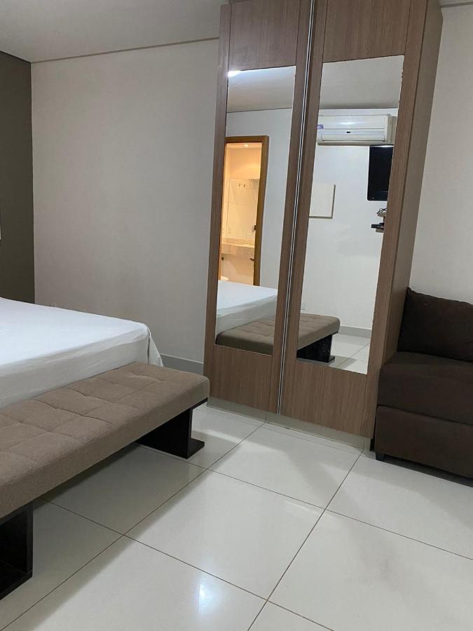 Apartamento 712 - Flat Temporada Em Goiania-proximo Ao Parque Areiao